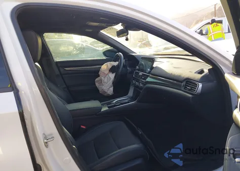 2020 Honda Accord Sport 2.0T from USA, damaged, VIN 1HGCV2F3XLA007730